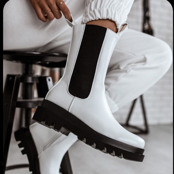 White Pull On Lug Sole Boots - Picture 2 of 8